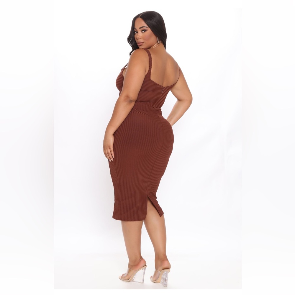 Very sexy date night dress for Valentine’s Day Fashion Nova brand new size XL - Picture 4 of 7